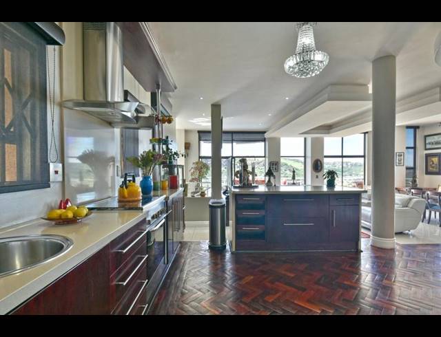 5 BEDROOM HOUSE FOR SALE IN GLENVISTA